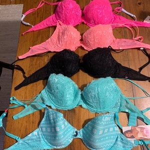 Lot of 5 bras